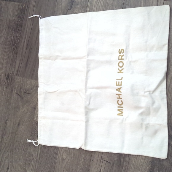 Michael Kors Dust Bag White w/Goldtone Lettering 20x20 NWOT - Picture 1 of 8